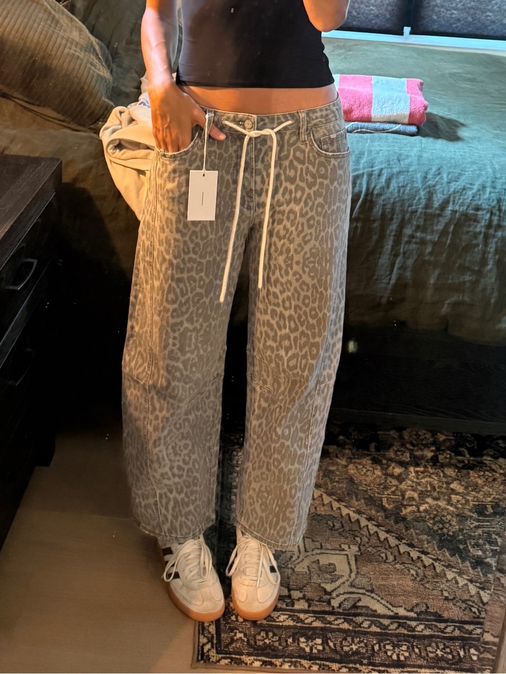 Vervet Kate Leopard Barrel Stretch Jean - Picture 4 of 4